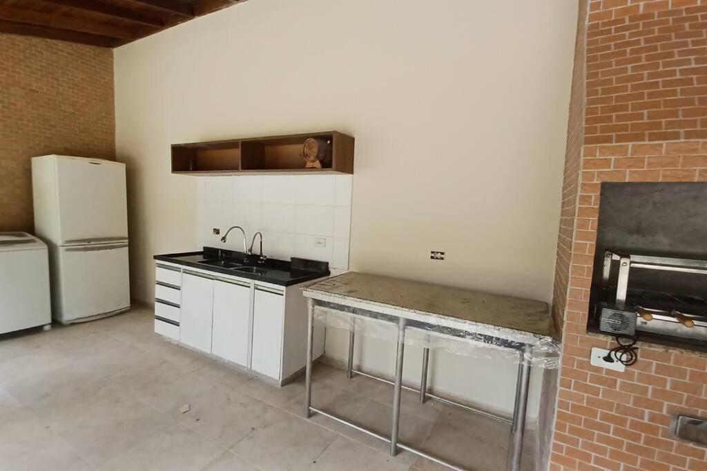 Casa De Barra Seca Pe Na Areia Ubatuba